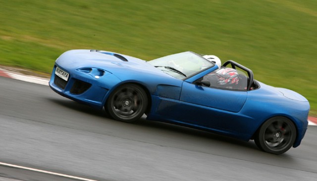 Track day for the newly blue Murtaya